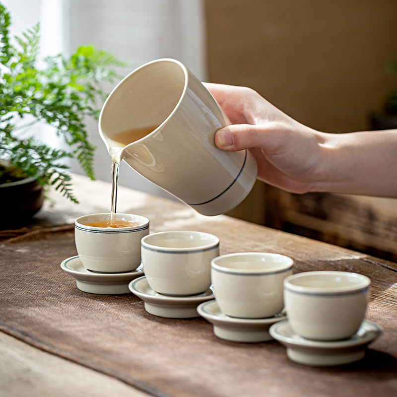 Conjunto de xícara e pires de  - Coffee Tea And Sugar Set avaliação e preço